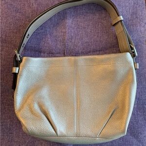 Coach Hobo Handbag. Pewter Pebbled Leather. Great Condition.